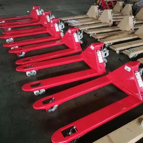 تصویر جک پالت دستی حداکثر ظرفیت ۵ تن عرض ۵۵ سانتیمتر Manual pallet jack, maximum capacity 5 tons, width 55 cm