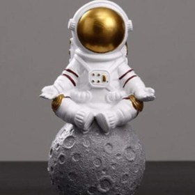 تصویر گوی کریستالی فضانورد 