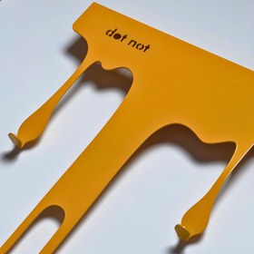 تصویر آویز لباس بزرگ زرد dropiron 