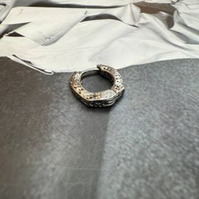 تصویر پرسینگ گوش حلقه ای 