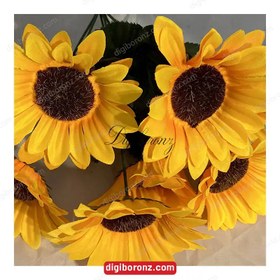 تصویر دسته گل مصنوعی آفتابگردان هفت گل درجه یک Artificial flower bouquet, seven-flower sunflower model