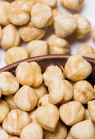 تصویر مغز فندق سفید 