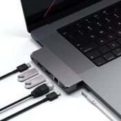 تصویر آداپتور کوچک Satechi Type-C Pro Hub – USB4، USB-A Data، USB-C Data، GbE و جک صوتی – سازگار با MacBook Pro/Air M2 2022، MacBook Pro M1 Pro &amp; Max 2021، MacBook Air/Pro M1 2020 ( خاکستری فضایی) - ارسال 20 روز کاری Satechi Type-C Pro Hub Mini Adapter – USB4, USB-A Data, USB-C Data, GbE and Audio Jack – Compatible with 2022 MacBook Pro/Air M2, 2021 MacBook Pro M1 Pro & Max, 2020 MacBook Air/Pro M1 (Space Gray)