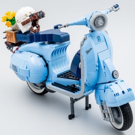 تصویر لگو موتور وسپا ۱۲۵ مدل ۶۵۵۶۶ با ۱۱۰۶ قطعه 