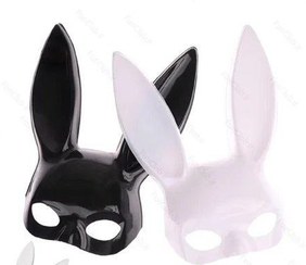 تصویر نقاب خرگوشی سفید 