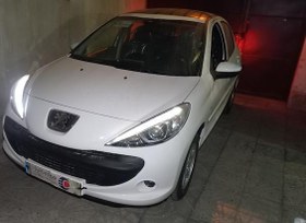 تصویر پژو 207 مدل 1404 ا دنده ای سقف شیشه ای - TU5P دنده ای سقف شیشه ای - TU5P