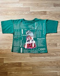 تصویر کراپ تیشرت دختر عکاس 