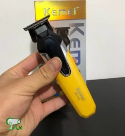 تصویر ماشین اصلاح کیمی مدل KM1572 با تکنولوژی برش مستقیم و تیغه استیل ضد زنگ 