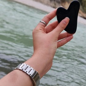 تصویر گواشا سرپانتین سیاه 