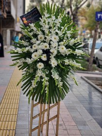 تصویر پایه گل تسلیت کد 10 