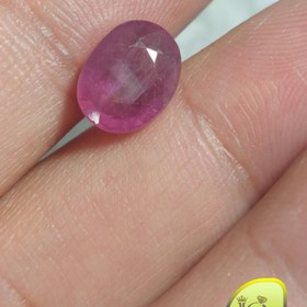 تصویر نگین یاقوت سرخ 