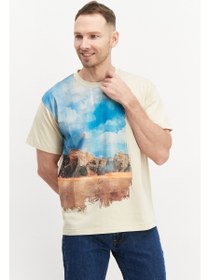 تصویر تی‌شرت گرافیکی آستین کوتاه مردانه با یقه گرد، ترکیب رنگ بژ برند esprit Men Crew Neck Short Sleeve Graphic Printed T-Shirt, Beige Combo