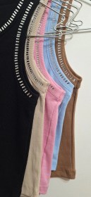 تصویر تاپ نگین دار یقه گرد 