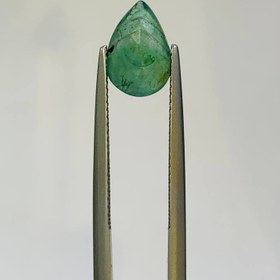 تصویر نگین زمرد زامبیا سایز 8*11 میلی‌متر 