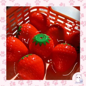 تصویر بالم لب توت فرنگی 