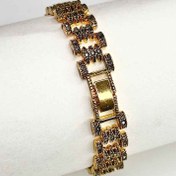 تصویر دستبند زنانه سیاه قلم نگین‌دار مدل ظریف و کلاسیک 