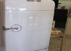 تصویر پاورپوینت یخچــال نفتـی 14 اسلاید 