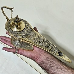 تصویر چراغ برنجی جادو چراغ پیسوز واقعی بسبارباکیفیت سایز بسیار بزرگ سنگین وقلم دست چشم نواز وبسبار مناسب دکوراسیون منزل وهدی 