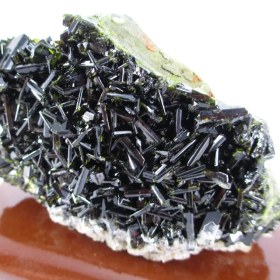 تصویر سنگ راف اپیدوت کد 2706 