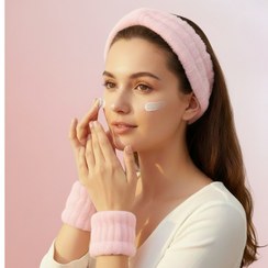 تصویر ست هدبند و مچ بند آرایشی 