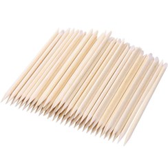 تصویر عقب زن چوبی ۵۰ عددی ناخن 