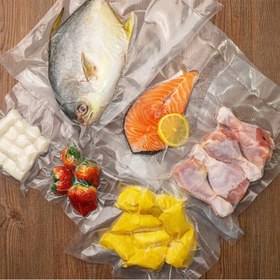 تصویر کیسه وکیوم مواد غذایی سایز ۲۰ در ۳۰ سانتیمتر بسته ۲۵ عددی 