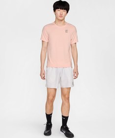 تصویر تی شرت تنیس مردانه نایک NikeCourt Advantage Dri-FIT- صورتی NikeCourt Advantage Men's Dri-FIT Pink Tennis T-Shirts