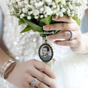 تصویر آویز دسته‌گل عروس 