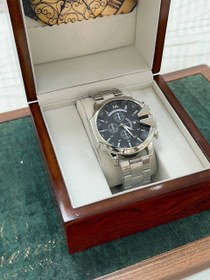 تصویر ساعت بند استیل دیزل، دارای رنگبندی، ساعتمچی دیزل تک موتوره مردانه، ساعت دیزل مردانه - نقره ای صفحه سفید 