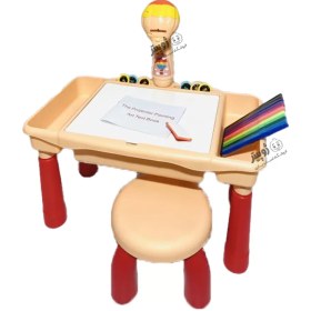 تصویر میز نقاشی 