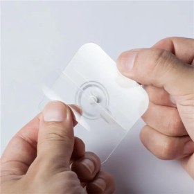 تصویر میخ دیواری چسبی 