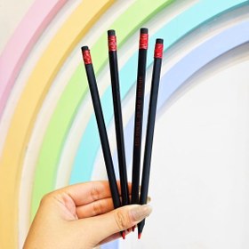 تصویر مداد قرمز زاویه دار 