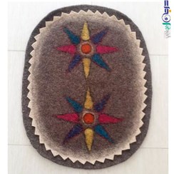 تصویر فرش نمدی بیضی پشمی 