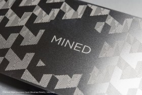 تصویر کارت ویزیت فلزی استودیو 