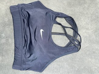 تصویر نیمتنه نایک - نوک مدادی 