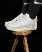 تصویر کتانی نایک ایرفورس وان سفید چرم مصنوعی سایز ۴۱ تا ۴۶ 