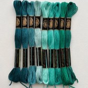 تصویر پکیج رنگی نخ گلدوزی پنگوئن – طیف سبز آبی 