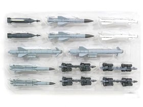 تصویر ماکت موشک و بمب سوخو 24 | Calibre Wings 1:72 Su-24 Soviet Missile & Bomb set 