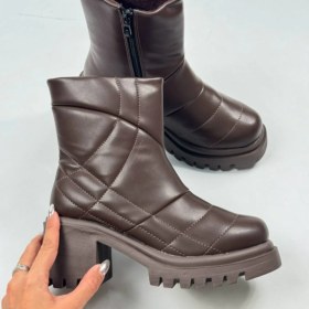 تصویر نیم بوت پاشنه دار زنانه شالو مدل 4201 چرم مشکی سایز ۳۷ و ۴۰ 