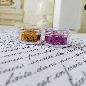 تصویر اکلیل رنگ آمیزی 