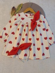 تصویر پیراهن قلبی دلبرونه بهمراه تل ست ، یلدایی مناسب یک و نیم الی ۶-۷سال - سایز 