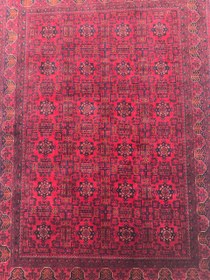 تصویر فرش دستبافت 4.3متری تمام کرک لاکی قرمز نقش بخارایی 40رج رنگ طبیعی کد 0600131 Handmade 4m rug,All flok in red,Bokharae design,40 raj,Organic color,Code 0600131