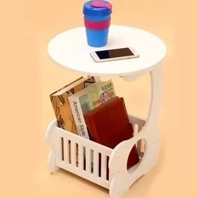 تصویر میز تلفن و روزنامه طرح موج دار سفید 