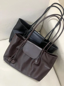 تصویر فروشگاه آچیلا گالری