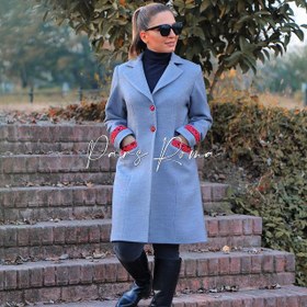 تصویر پالتو‌ بسیار گرم و لطیف با سوزندوزی زنانه Handmade winter coat