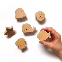 تصویر دستگیره چوبی دنیای زیر آب 