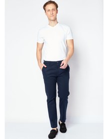 تصویر شلوار چینی مردانه با فیت معمولی و رنگ یکدست، آبی دریایی برند selected homme Men Straight Fit Solid Chino Pants, Navy