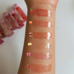 تصویر لیپ گلاس شیشه ای شاین دار - توت فرنگی 