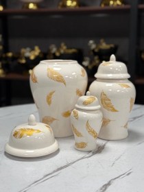 تصویر جینجر جار پر طلایی 