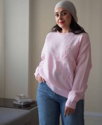 تصویر پلیور بافت گل دار ترک رنگ صورتی طرح آیلا 